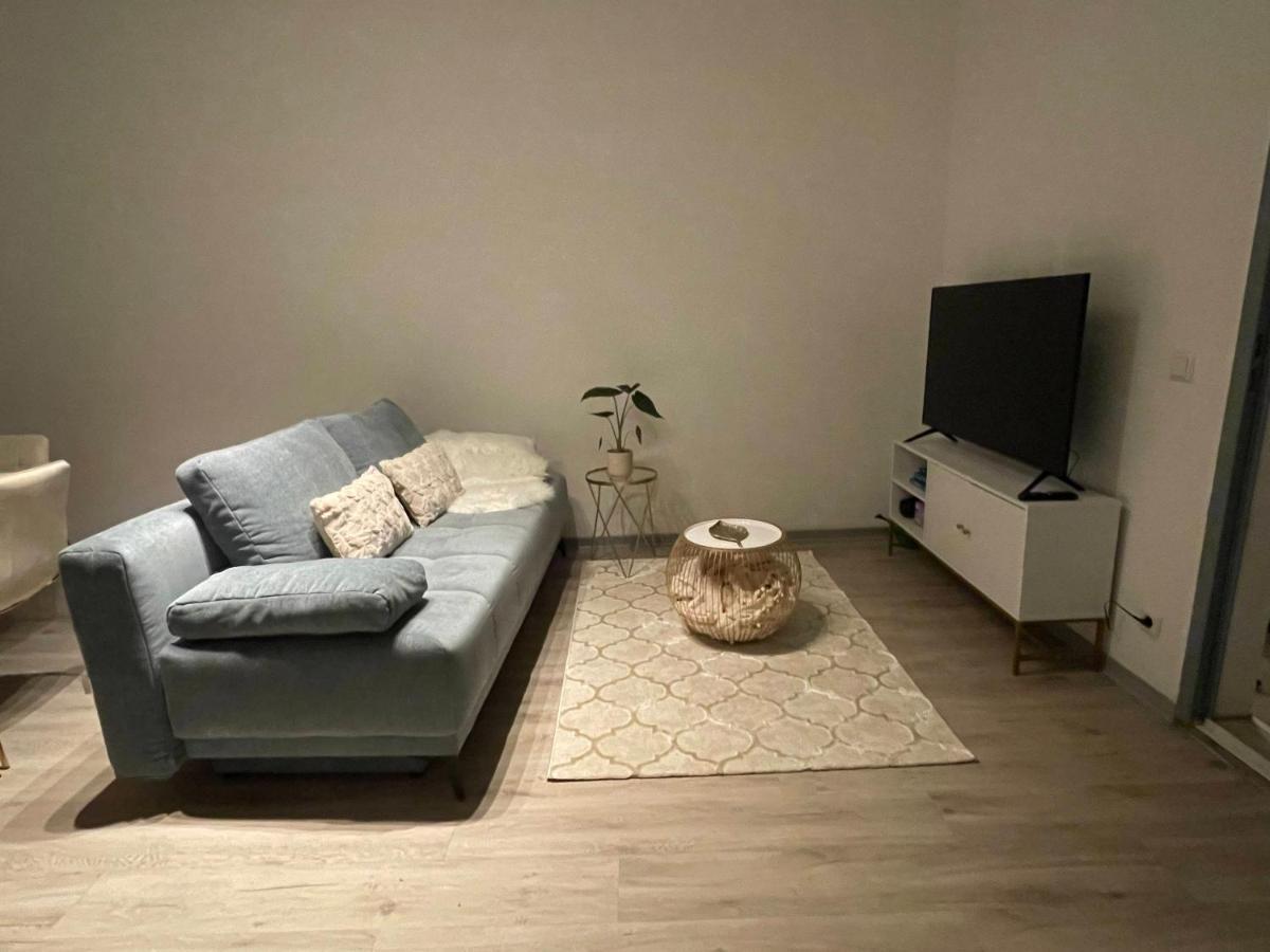 Urbansuites - Modern & Zentral In Der City - Dein Zuhause In Stuttgart Bagian luar foto